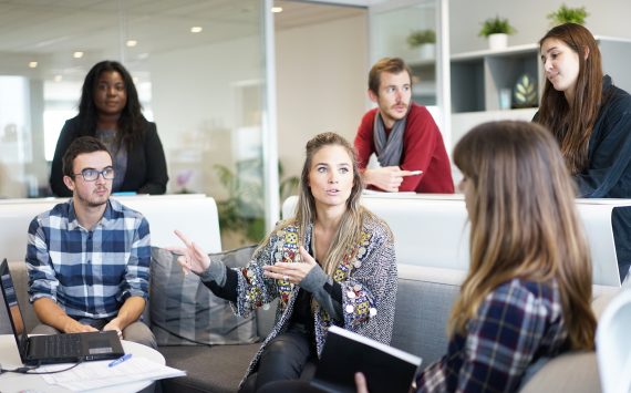 El trabajo temporal: Motor para la creación de empleo y puerta de entrada al mercado laboral