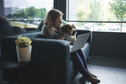 Joana Recharte (Barkyn): “We can only see the advantages of bringing our dogs to work with us”